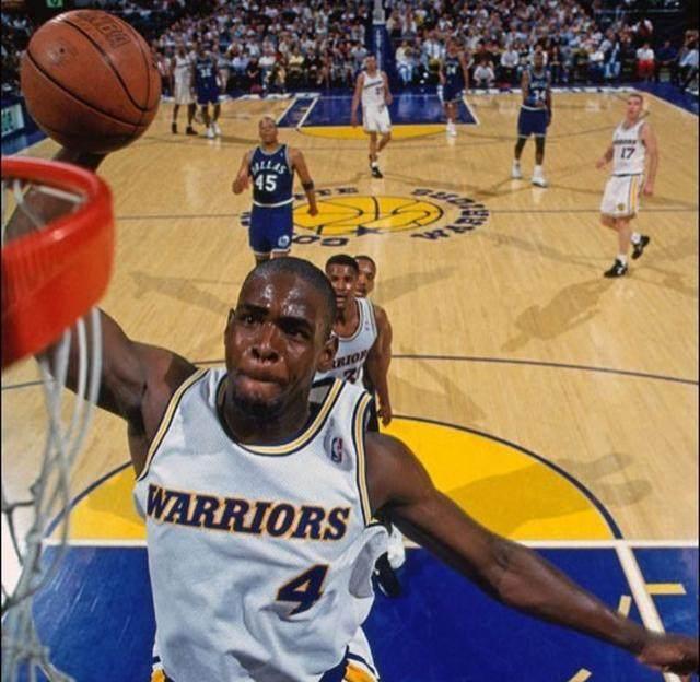 曼城备战欧冠半决赛，训练照曝光（曼城冲刺欧冠半决赛 训练画面曝光）