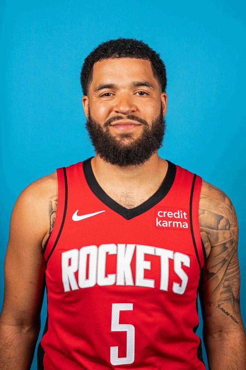 K联赛球队浦项铁人官方社媒账号发布公告称，球队中...（K联赛浦项铁人通过官方社媒发布公告：队内...）