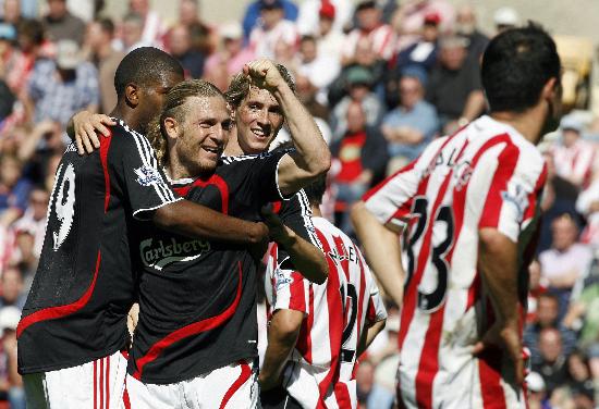 辽宁男篮王哲林末节关键表现（王哲林末节爆发助辽宁男篮掌控胜局）