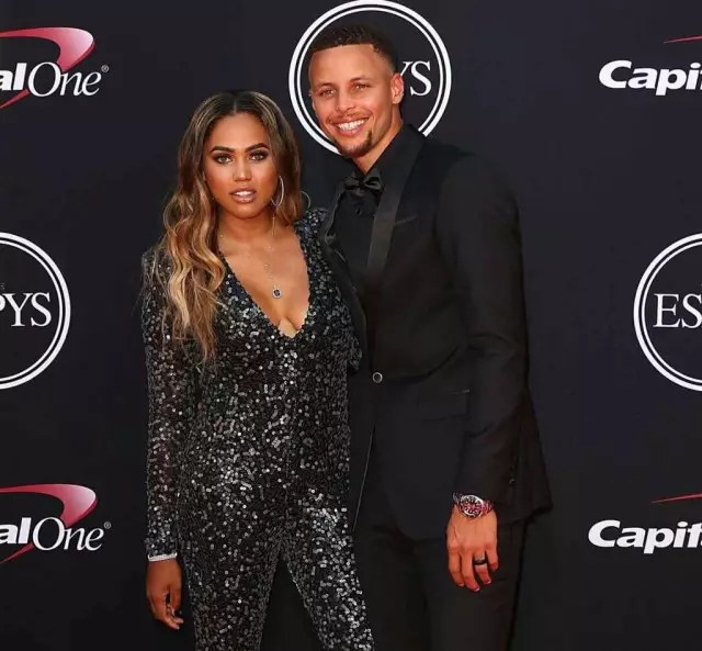 “征服北美”做礼，梅西送别老友（以“征战北美”为礼，梅西为老友送行）