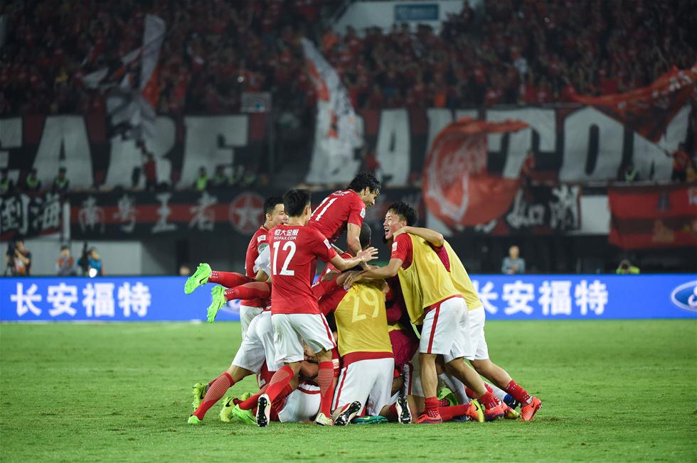 波多尔斯基：现在的拜仁踢得很有统治力；希望阿森纳英超夺冠（波多尔斯基：拜仁如今统治力十足，盼阿森纳问鼎英超）