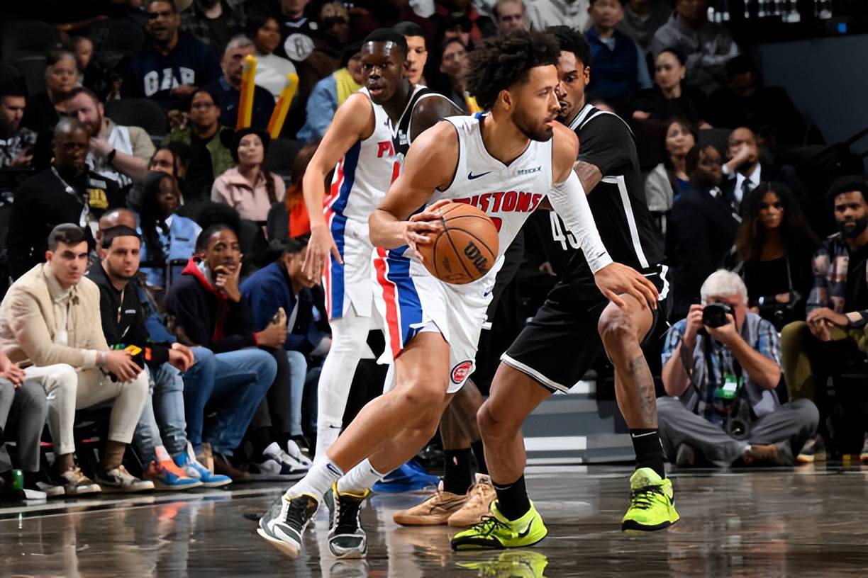 法尔克：拜仁考察了累西腓体育中场泽-卢卡斯，巴萨也有意（法尔克：拜仁已考察累西腓体育中场泽-卢卡斯，巴萨亦有意）