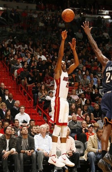 崭露头角为 崭露头角为